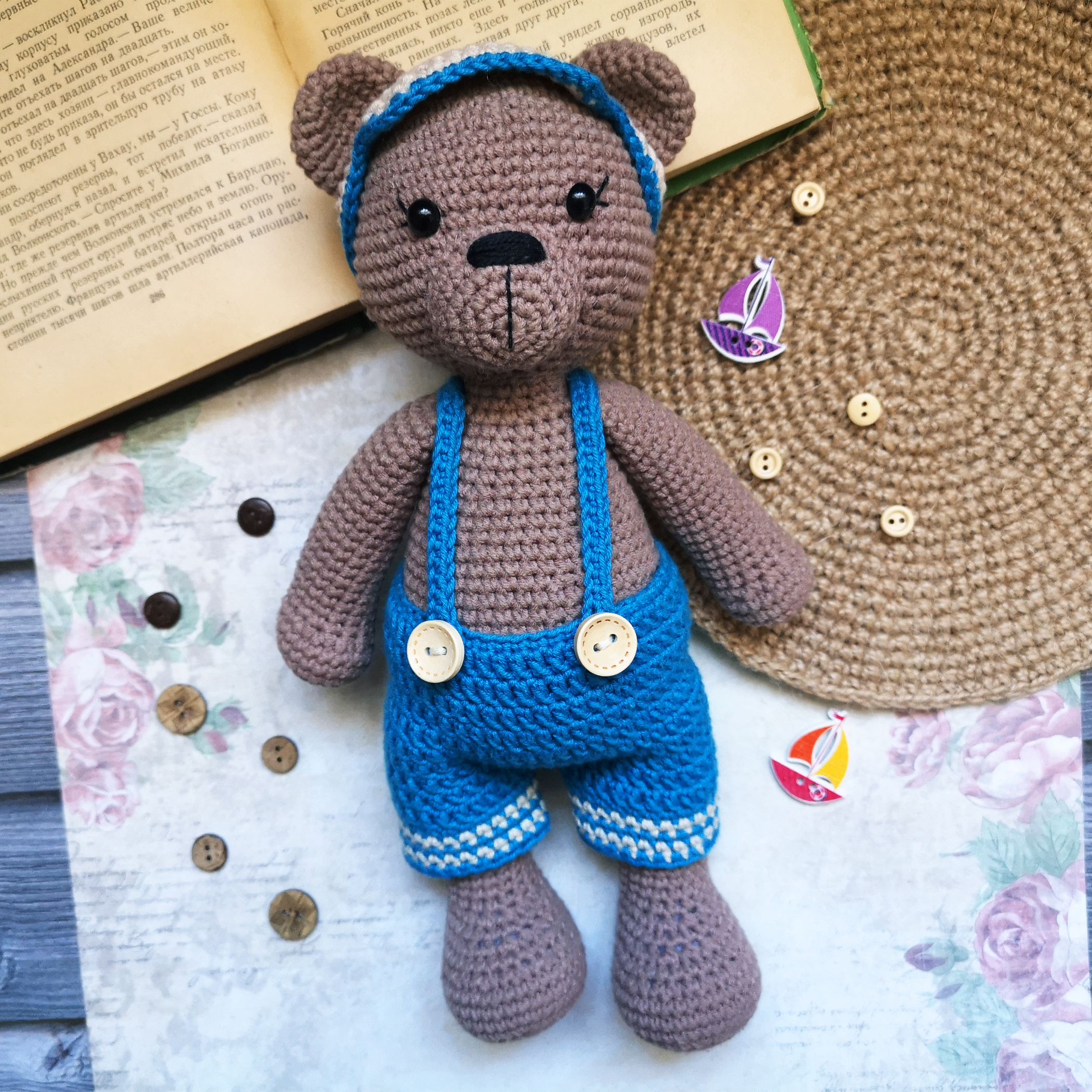 Bruno the Teddy Bear crochet pattern, Amigurumi bear tutorial with outfit